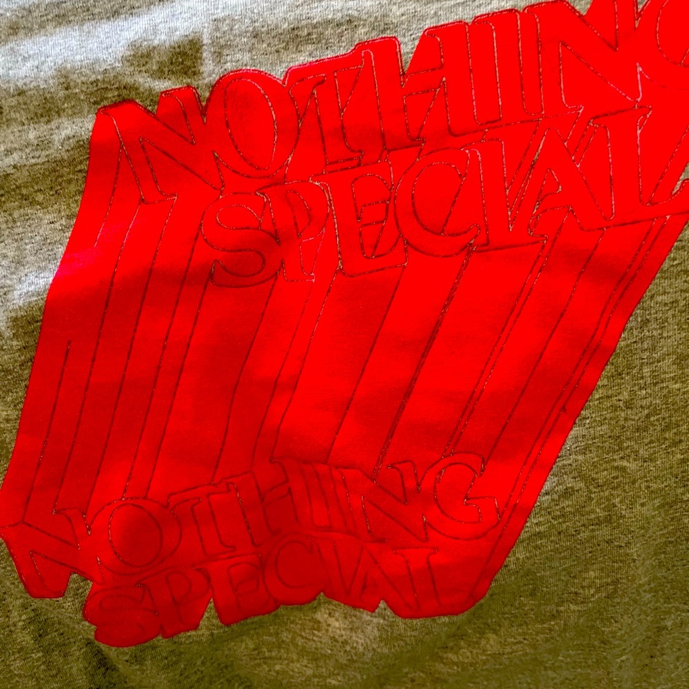 Men’s lg “Nothing Special” drk gray tee shirt, never worn